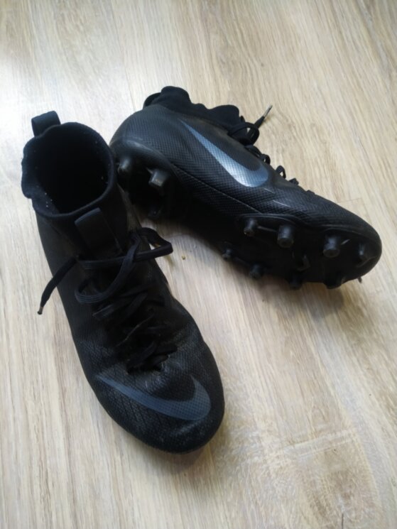 Бутси з носком Nike (35,5р нога 21,5) 0133в