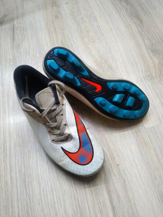 Копачки Nike HYPERVENON (33р нога 20,5см) 0171в