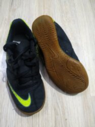 Футзалки Nike ( 31р стопа 18,5-19см ) 0246в